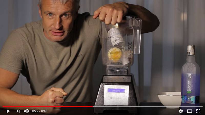 Блендер Blendtec HP3A vs Бутылка 